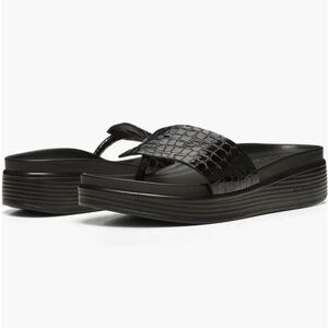 Donald J Pliner Fifi Slides Thong Sandals Platform Black Embossed Croc Size 9.5